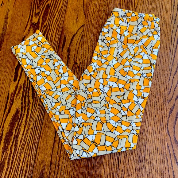 New Lularoe Candy Corn Halloween 